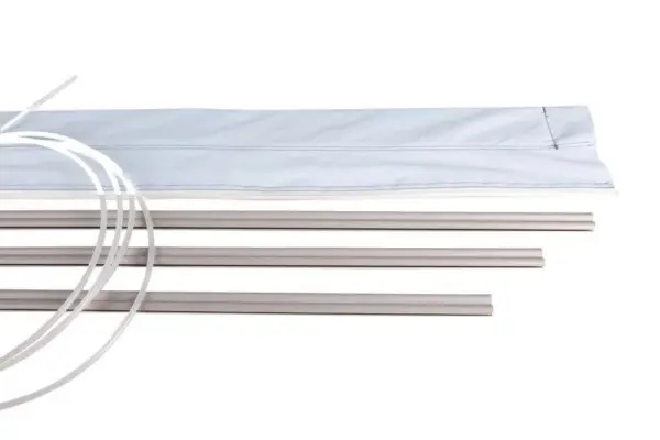 Set di adattatori a calamita per il fissaggio della tenda da sole per autobus