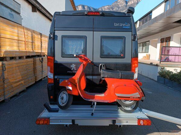 Outdoor-Living-Slide-Port-Ducato