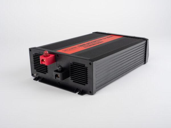 Outdoor-Living-Sinus-Inverter-2000W2