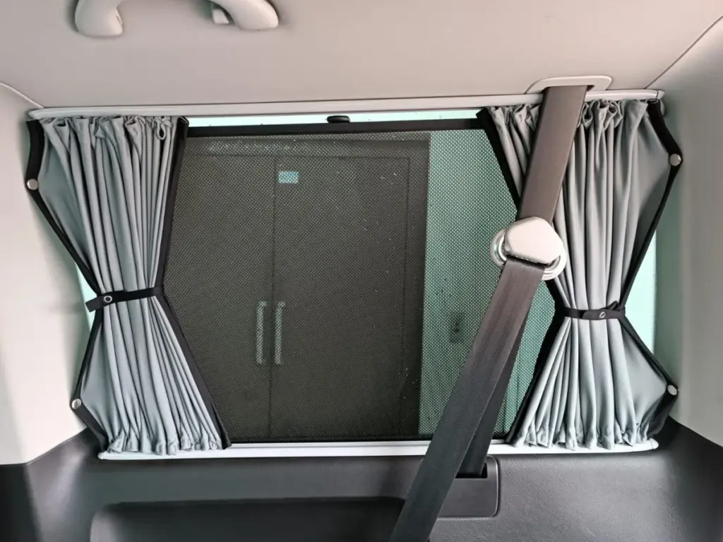 Vorhang-Set komplett für den VW T5 / T6 Multivan und Caravelle für alle 5 Fenster