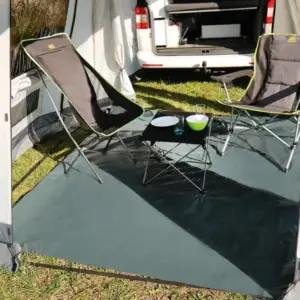 Graue Reimo Tarpaulin Allzweckplane als robuste Abdeckplane für Camping und Outdoor